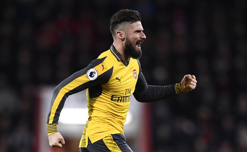  阿森纳门将低级失误，伯恩茅斯补时扳平抢关键一分  