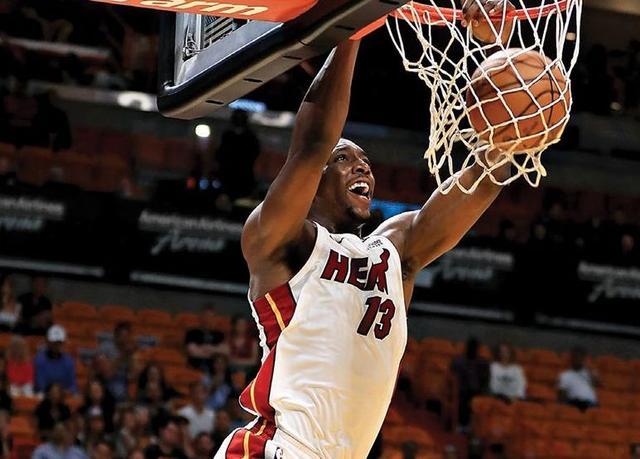  戈贝尔两双护框筑起禁飞区，森林狼防守铁律禁锢魔术进攻